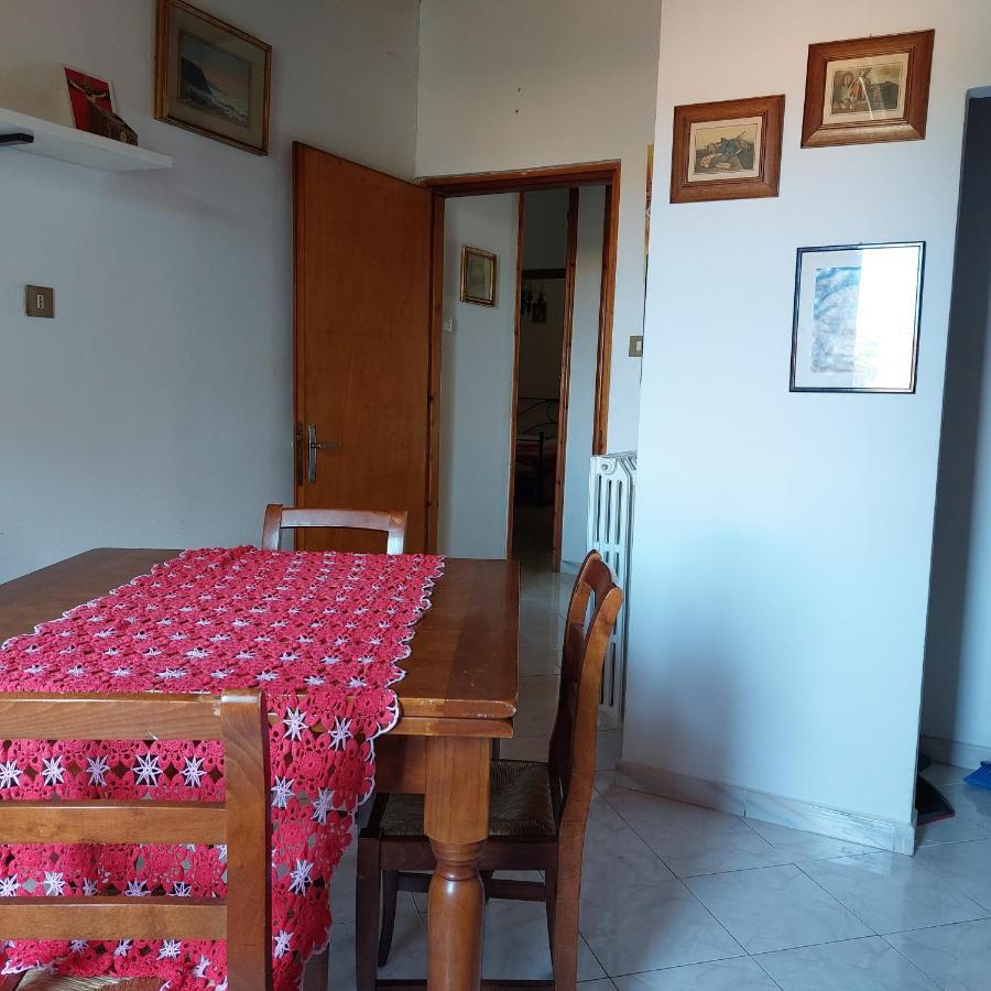 Appartamento A Due Passi Dal Mare A Quercianella Exterior foto